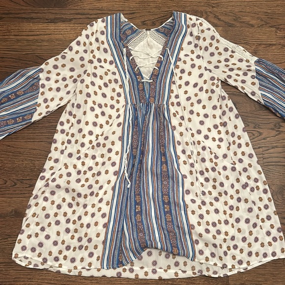 FREE PEOPLE size small, good used condition. - Picture 4 of 7